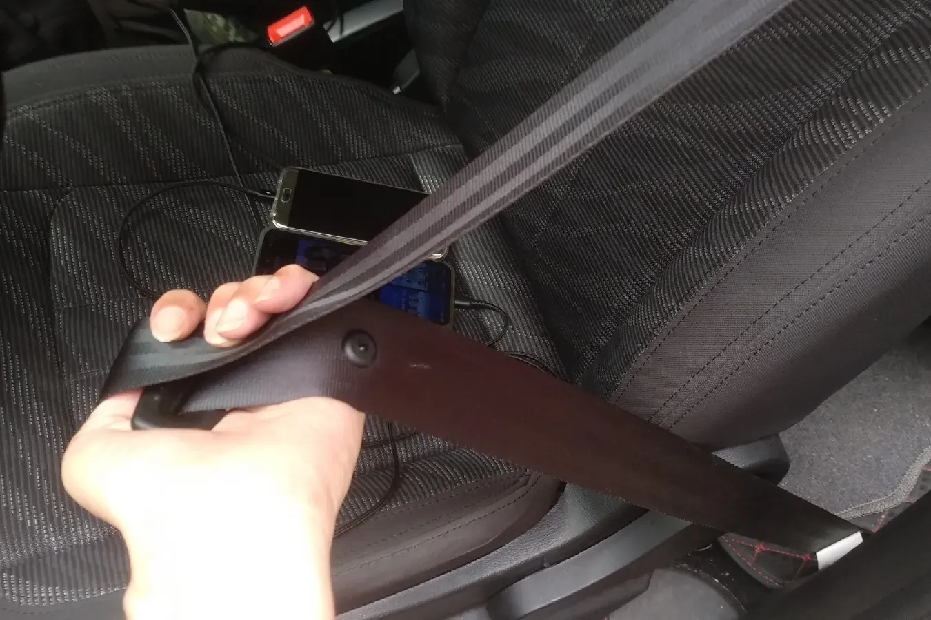 2021 DongFeng Forthing LingZhi Plus 2.0L 133HP L4 6MT,autocango,china used car exporter,china ev exporter,chinese used car exporter,chinese used ev exporter