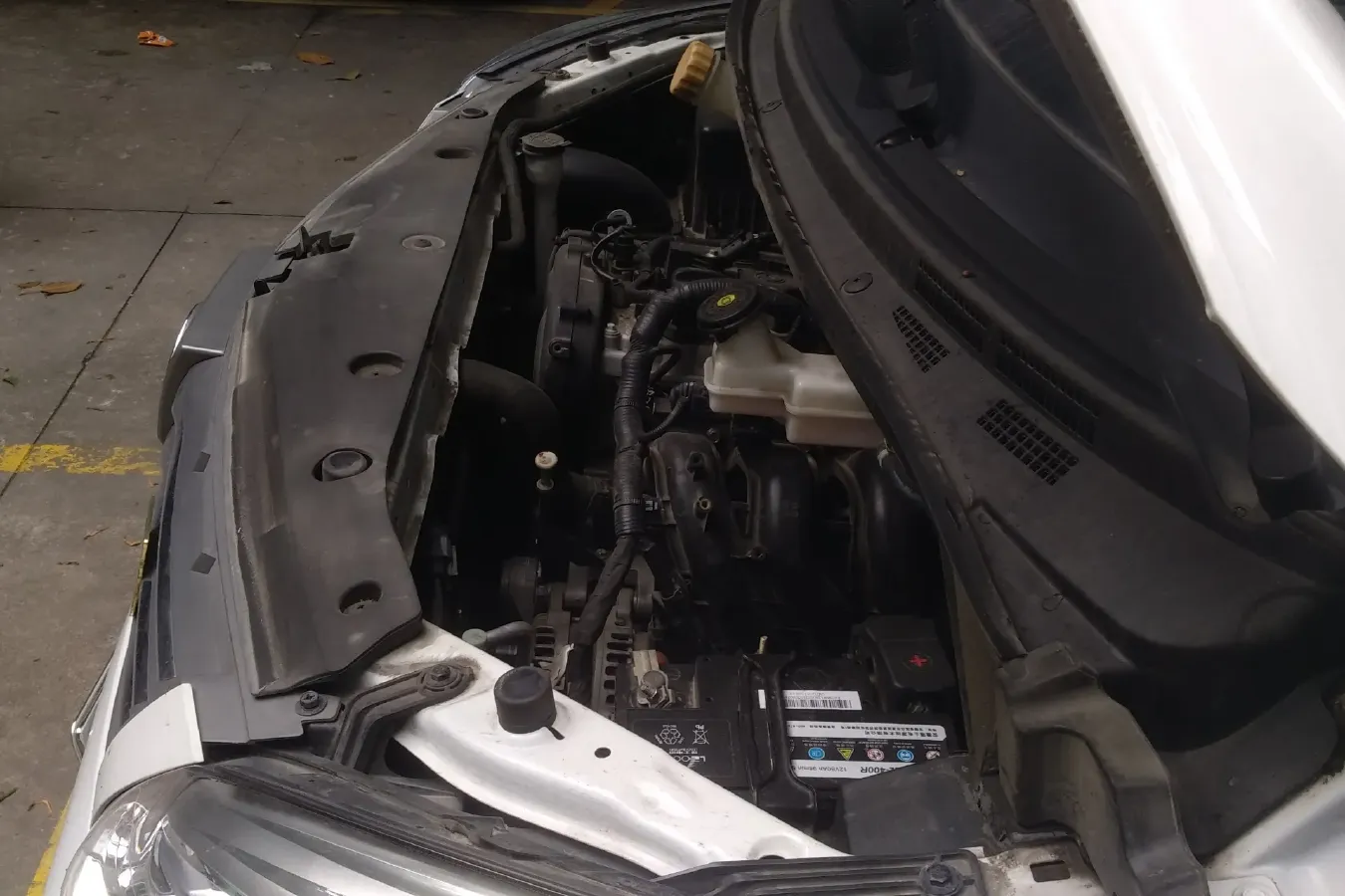 2021 DongFeng Forthing LingZhi Plus 2.0L 133HP L4 6MT,autocango,china used car exporter,china ev exporter,chinese used car exporter,chinese used ev exporter