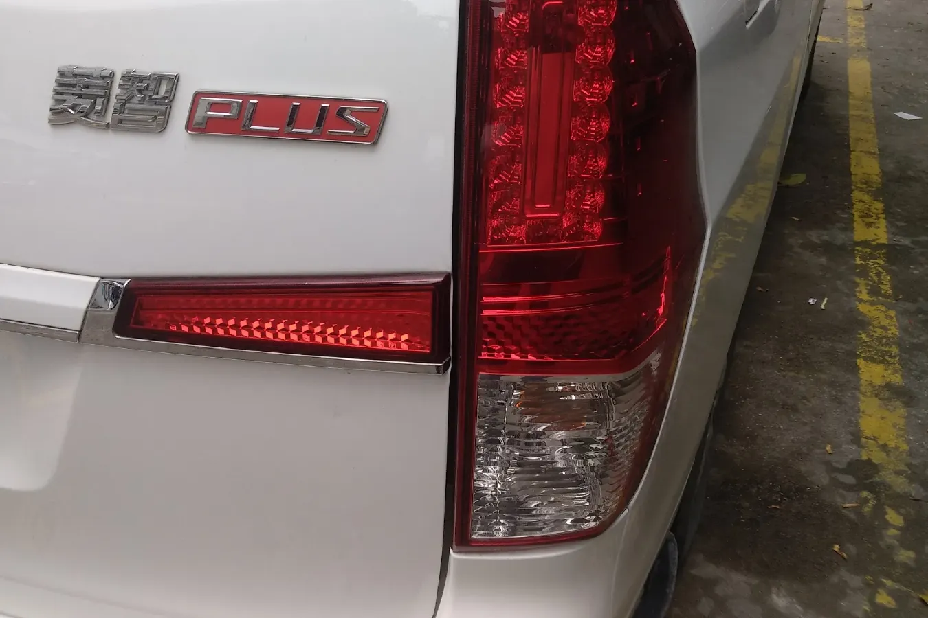 2021 DongFeng Forthing LingZhi Plus 2.0L 133HP L4 6MT,autocango,china used car exporter,china ev exporter,chinese used car exporter,chinese used ev exporter