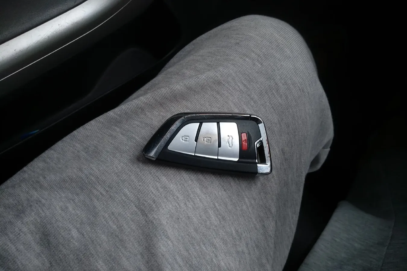 2017 Venucia T90 2.0L 144HP L4 CVT,autocango,china used car exporter,china ev exporter,chinese used car exporter,chinese used ev exporter