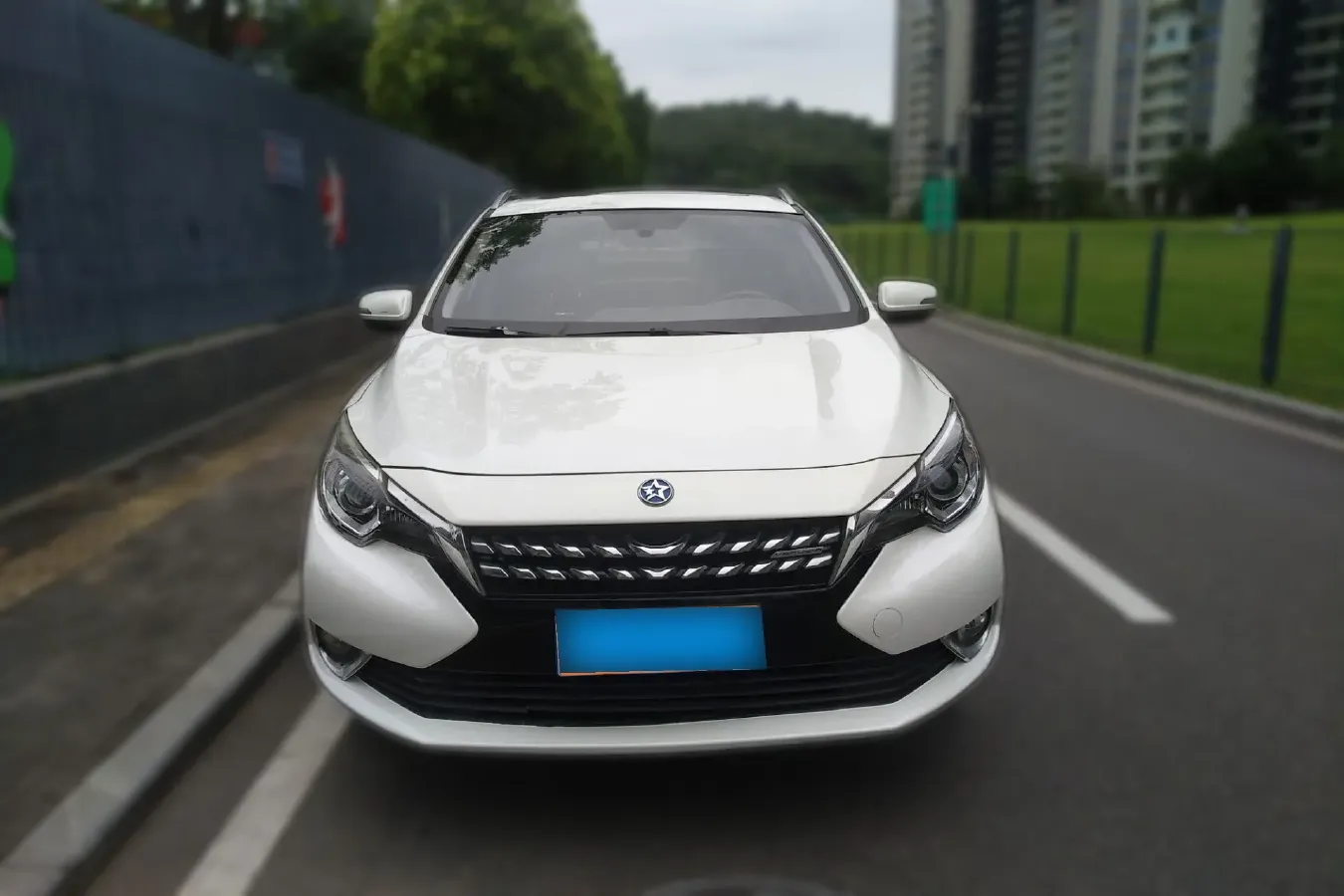 2017 Venucia T90 2.0L 144HP L4 CVT,autocango,china used car exporter,china ev exporter,chinese used car exporter,chinese used ev exporter
