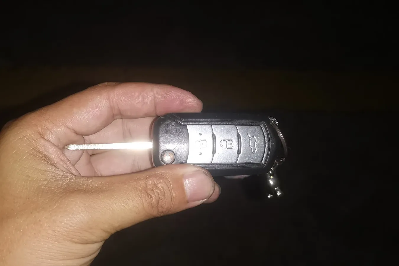 2013 GAC Trumpchi GA3 1.6L 122HP L4 4AT,autocango,china used car exporter,china ev exporter,chinese used car exporter,chinese used ev exporter