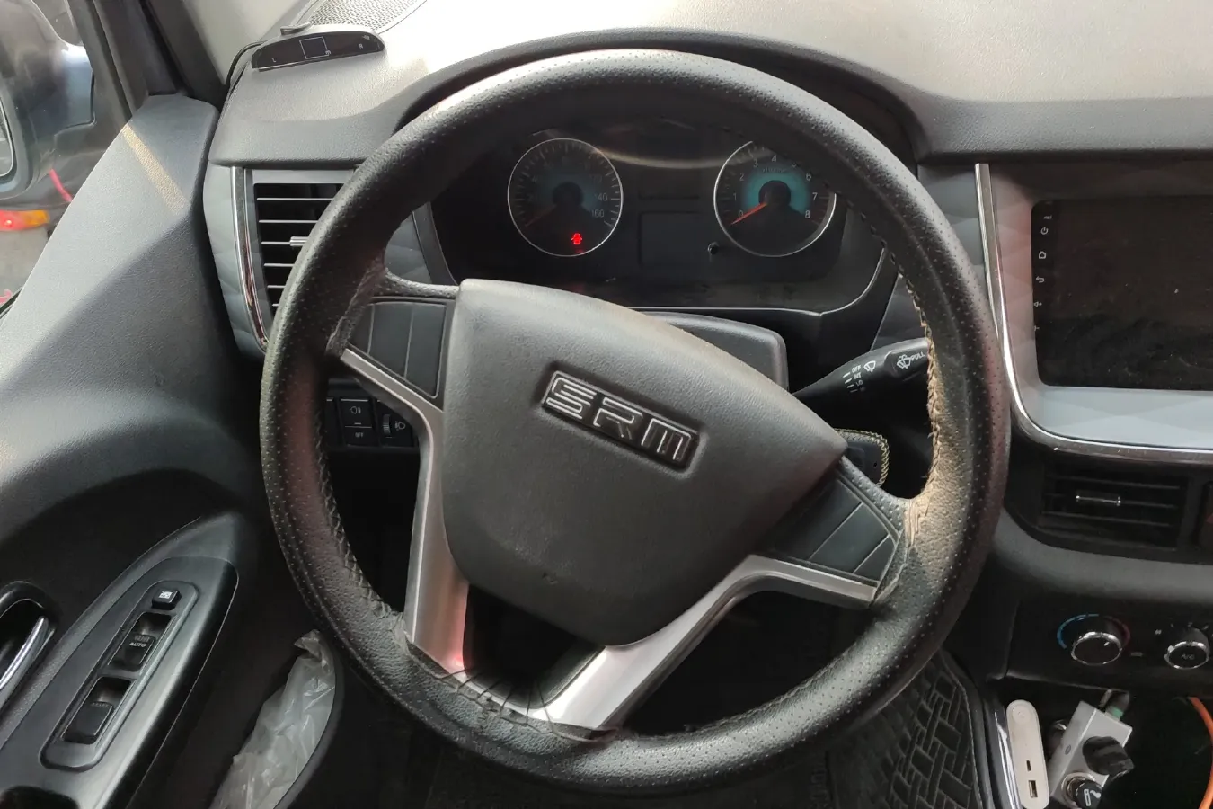 2021 JinBei Golden Sea Lion 1.5L 112HP L4 5MT,autocango,china used car exporter,china ev exporter,chinese used car exporter,chinese used ev exporter