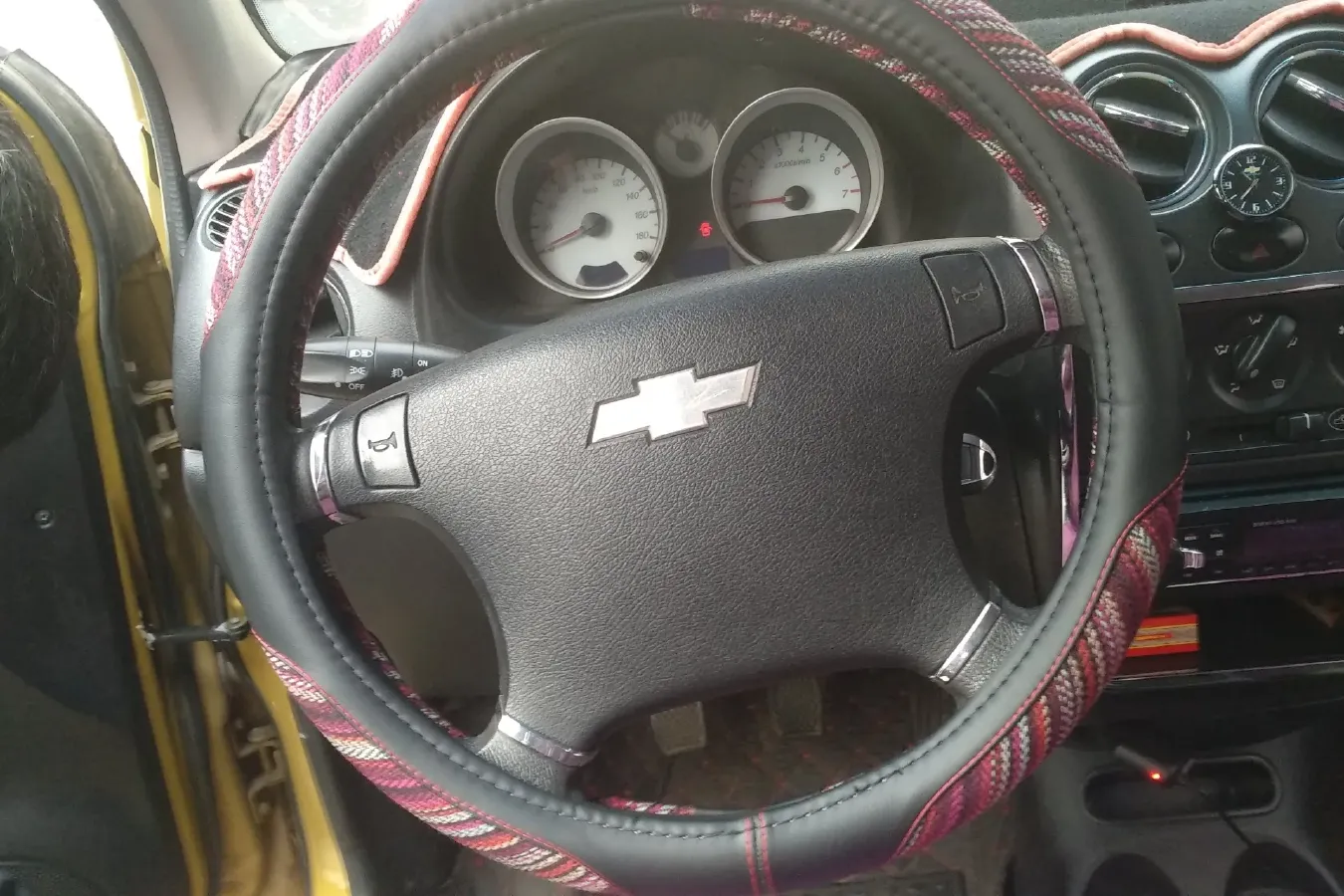 2010 BaoJun LeChi 1.2L 86HP L4 5MT,autocango,china used car exporter,china ev exporter,chinese used car exporter,chinese used ev exporter