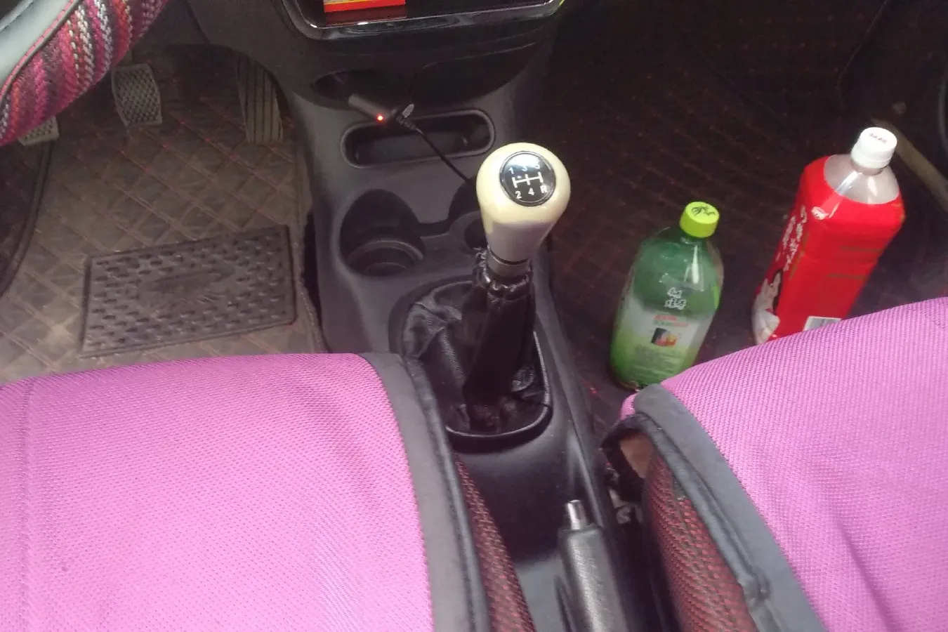 2010 BaoJun LeChi 1.2L 86HP L4 5MT,autocango,china used car exporter,china ev exporter,chinese used car exporter,chinese used ev exporter