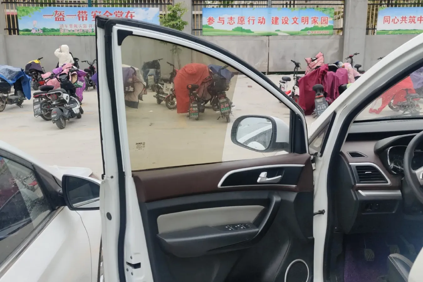 2017 BAIC Hyosow H3 1.5L 113HP L4 5MT,autocango,china used car exporter,china ev exporter,chinese used car exporter,chinese used ev exporter