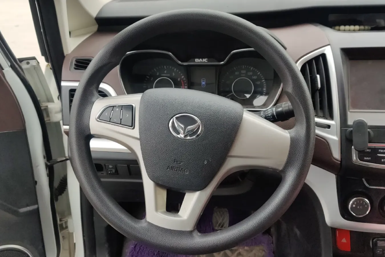 2017 BAIC Hyosow H3 1.5L 113HP L4 5MT,autocango,china used car exporter,china ev exporter,chinese used car exporter,chinese used ev exporter