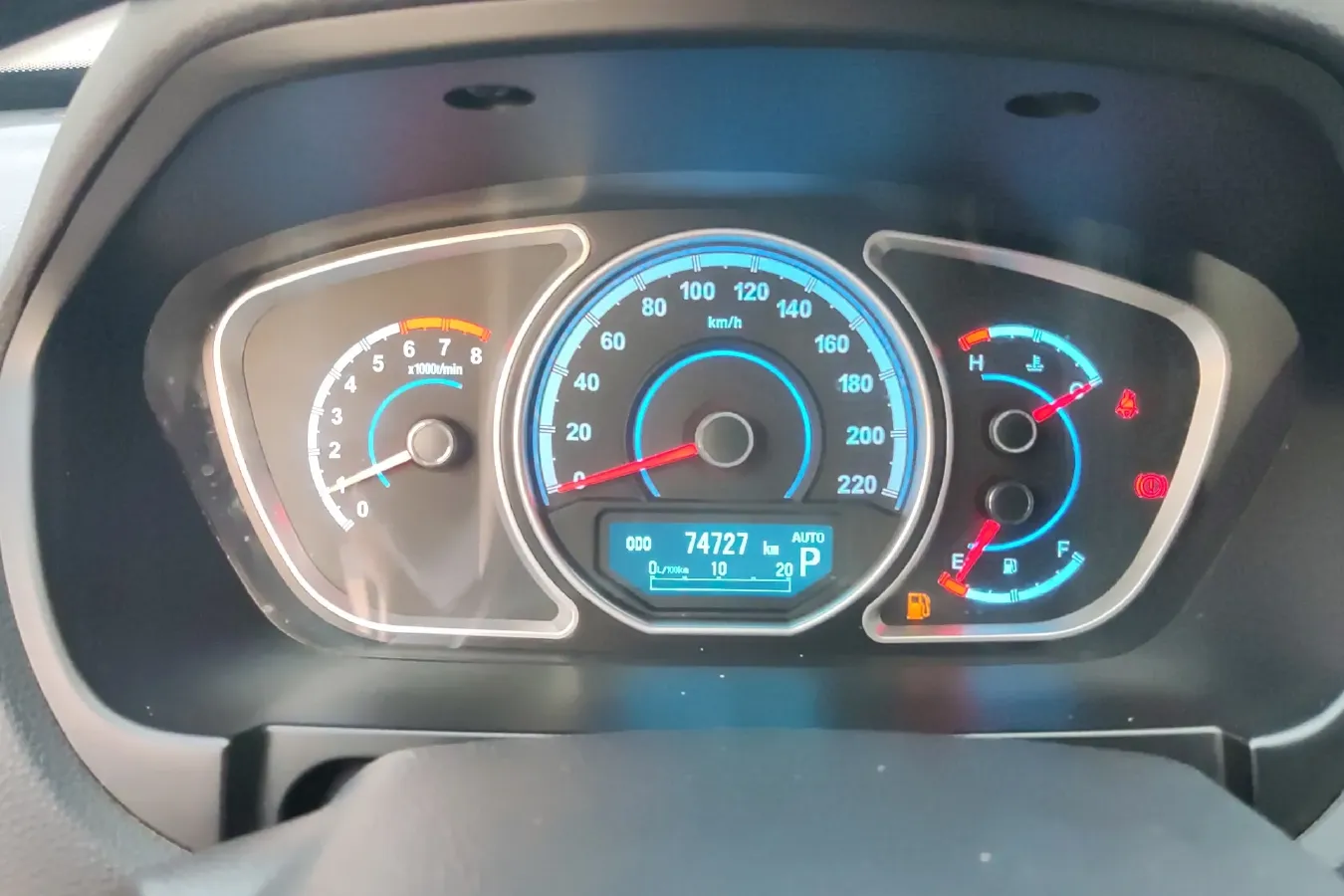 2015 HaiMa S7 2.0L 150HP L4 5AT,autocango,china used car exporter,china ev exporter,chinese used car exporter,chinese used ev exporter