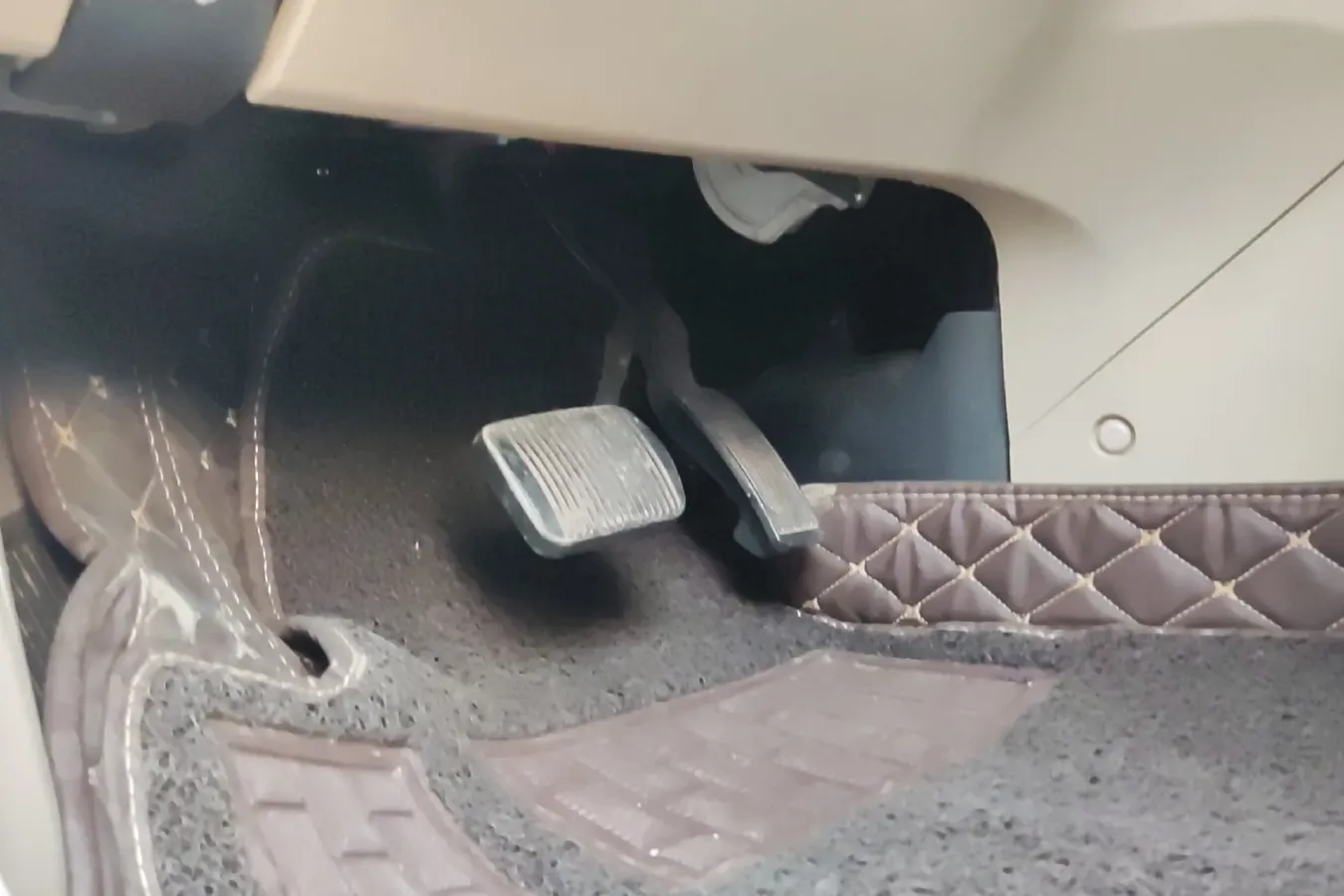 2015 HaiMa S7 2.0L 150HP L4 5AT,autocango,china used car exporter,china ev exporter,chinese used car exporter,chinese used ev exporter