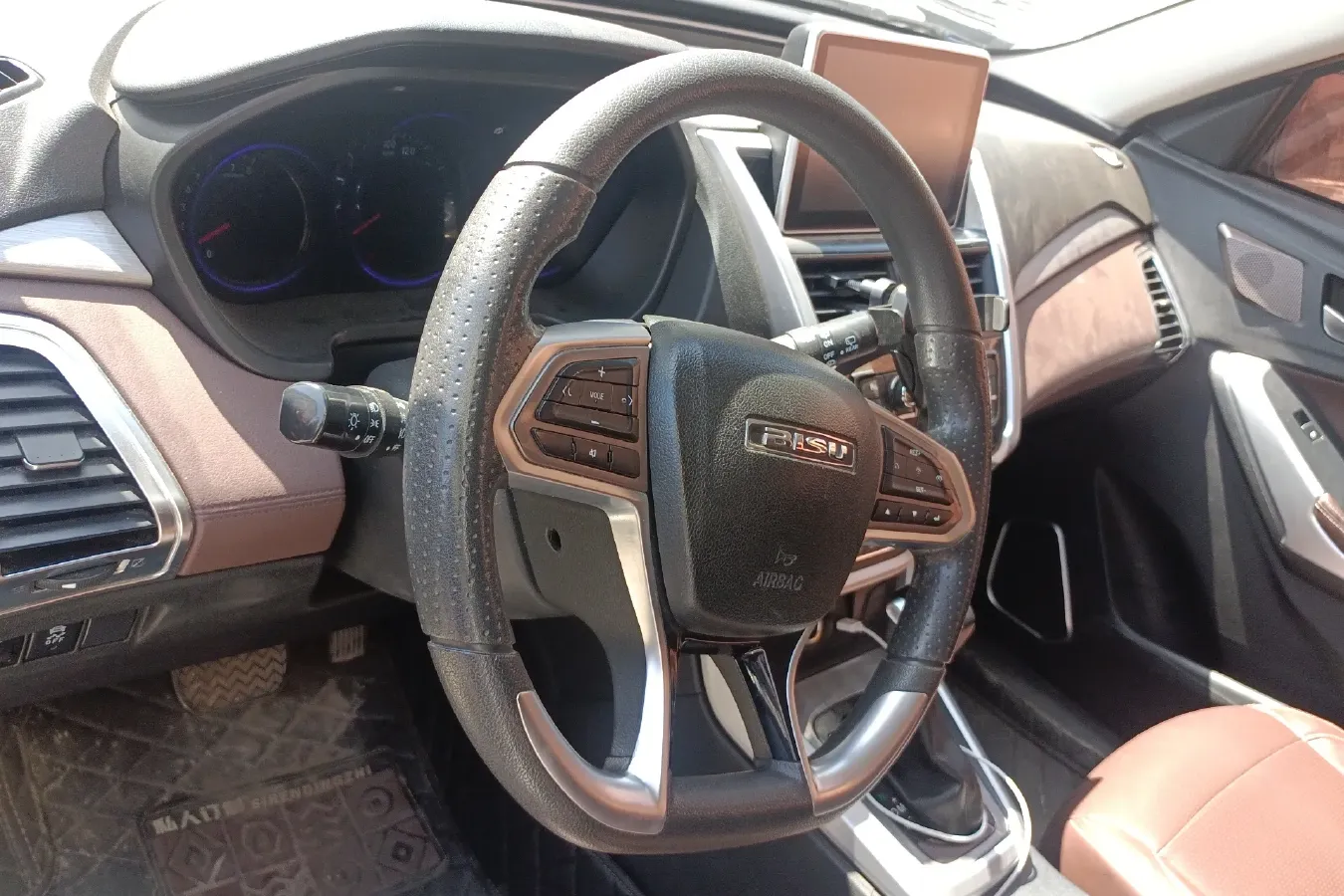 2017 BiSu T3 1.3T 133HP L4 CVT,autocango,china used car exporter,china ev exporter,chinese used car exporter,chinese used ev exporter