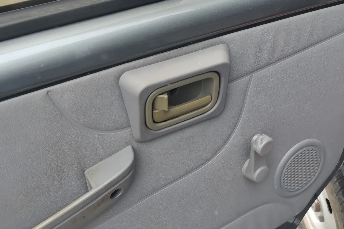 2014 NLM Motor QiTeng M70 1.2L 91HP L4 5MT,autocango,china used car exporter,china ev exporter,chinese used car exporter,chinese used ev exporter