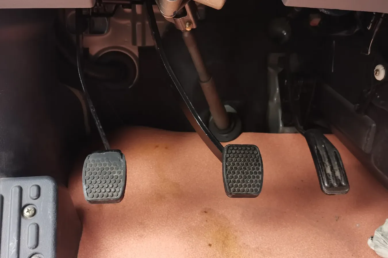 2014 NLM Motor QiTeng M70 1.2L 91HP L4 5MT,autocango,china used car exporter,china ev exporter,chinese used car exporter,chinese used ev exporter