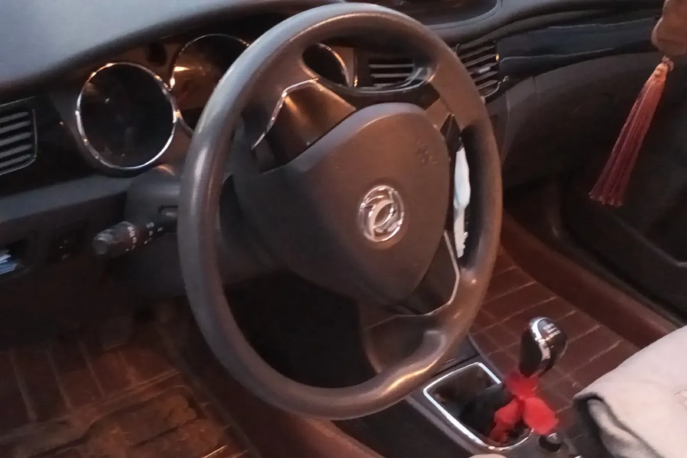 2013 DongFeng Aeolus S30 1.5L 116HP L4 5MT,autocango,china used car exporter,china ev exporter,chinese used car exporter,chinese used ev exporter