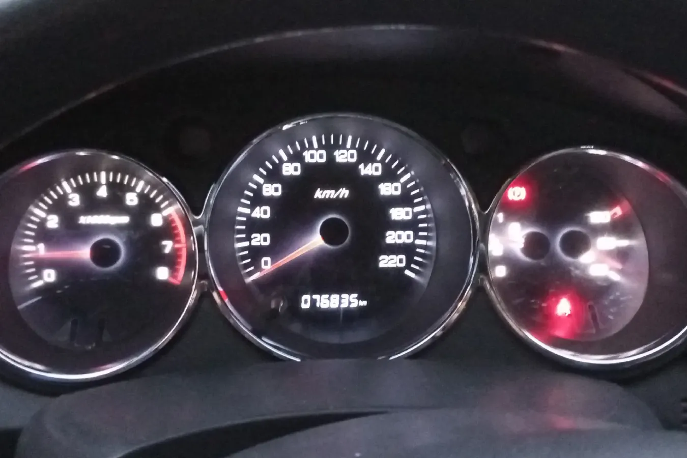 2013 DongFeng Aeolus S30 1.5L 116HP L4 5MT,autocango,china used car exporter,china ev exporter,chinese used car exporter,chinese used ev exporter