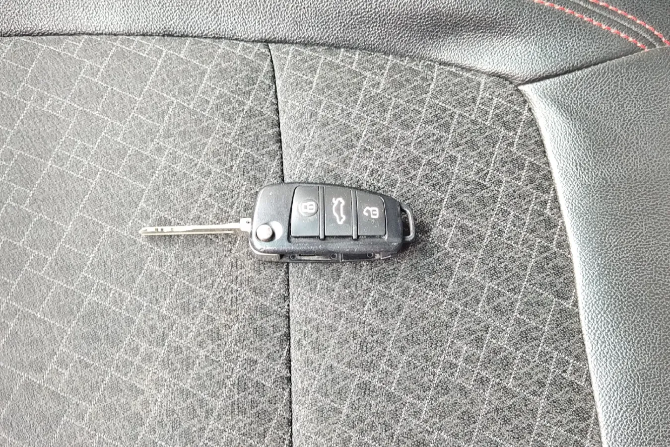 2015 KaiYi C3 1.5L 109HP L4 5AMT,autocango,china used car exporter,china ev exporter,chinese used car exporter,chinese used ev exporter