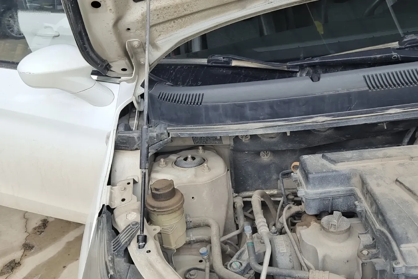2015 KaiYi C3 1.5L 109HP L4 5AMT,autocango,china used car exporter,china ev exporter,chinese used car exporter,chinese used ev exporter
