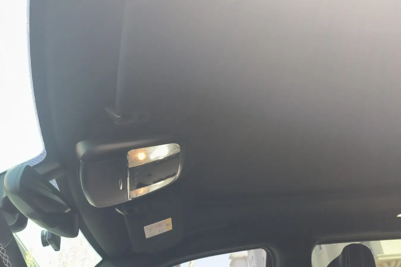 2014 Jeep Grand Cherokee SRT 6.4L 468HP V8 8AT,autocango,china used car exporter,china ev exporter,chinese used car exporter,chinese used ev exporter