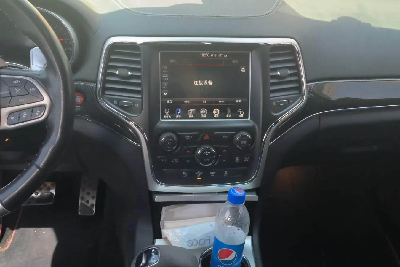 2014 Jeep Grand Cherokee SRT 6.4L 468HP V8 8AT,autocango,china used car exporter,china ev exporter,chinese used car exporter,chinese used ev exporter