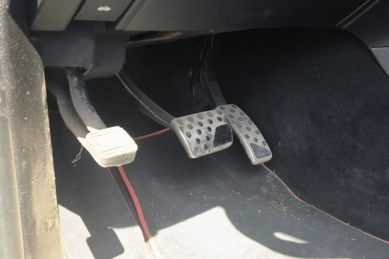 2014 Jeep Grand Cherokee SRT 6.4L 468HP V8 8AT,autocango,china used car exporter,china ev exporter,chinese used car exporter,chinese used ev exporter