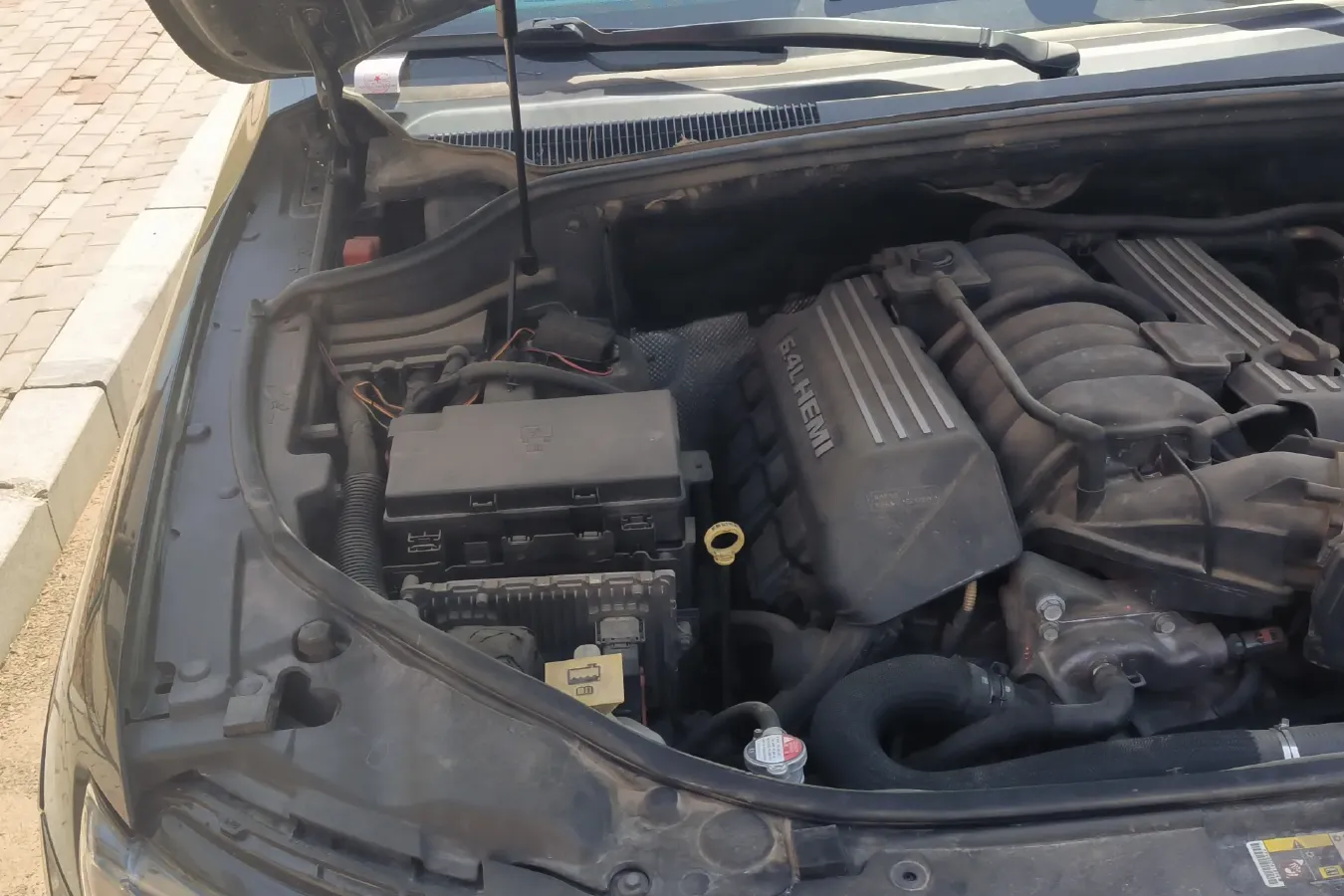 2014 Jeep Grand Cherokee SRT 6.4L 468HP V8 8AT,autocango,china used car exporter,china ev exporter,chinese used car exporter,chinese used ev exporter