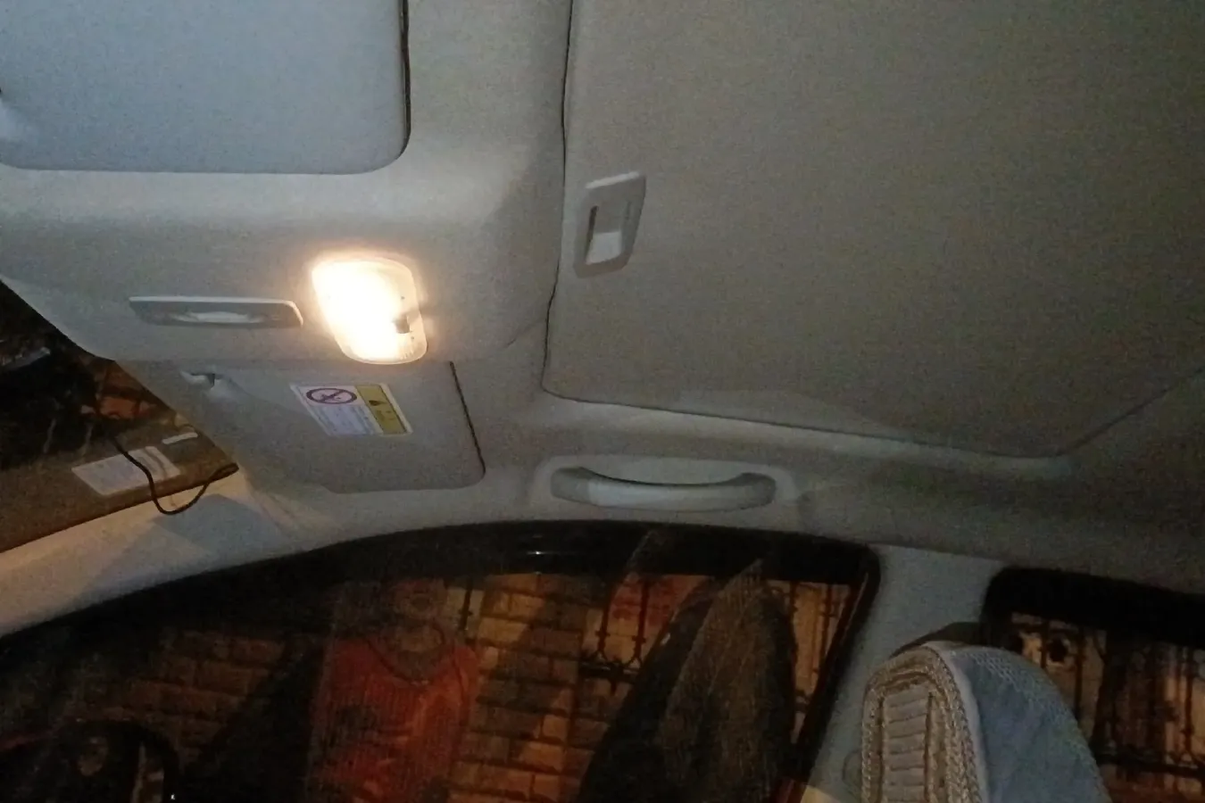 2013 Venucia R50 1.6L 117HP L4 4AT,autocango,china used car exporter,china ev exporter,chinese used car exporter,chinese used ev exporter