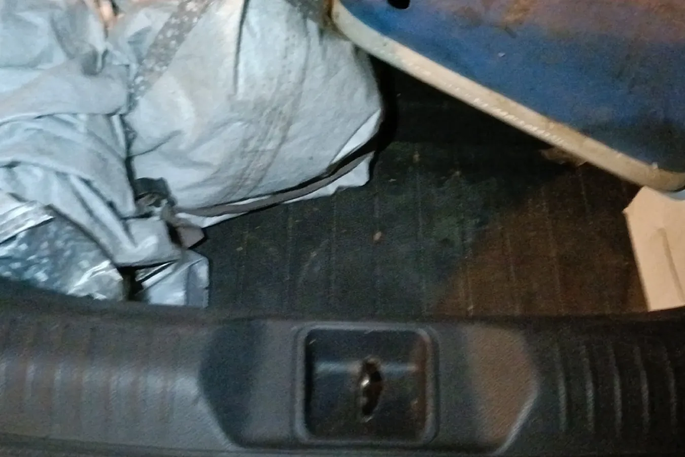 2013 Venucia R50 1.6L 117HP L4 4AT,autocango,china used car exporter,china ev exporter,chinese used car exporter,chinese used ev exporter