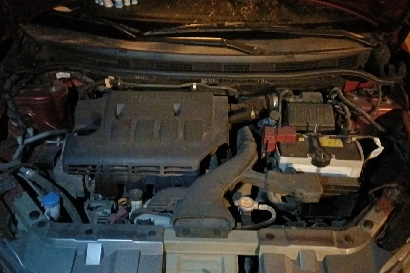 2013 Venucia R50 1.6L 117HP L4 4AT,autocango,china used car exporter,china ev exporter,chinese used car exporter,chinese used ev exporter