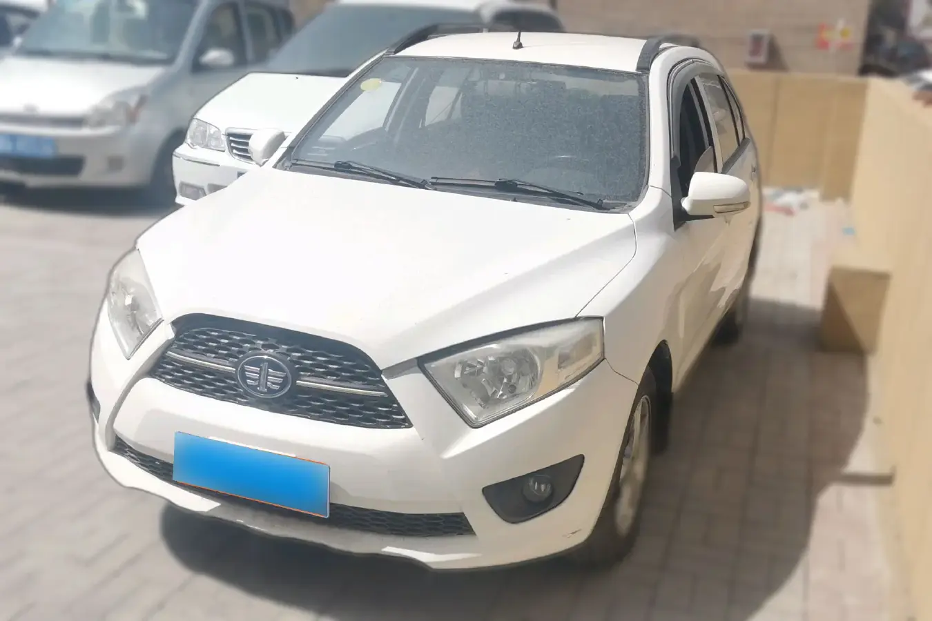 2013 FAW XiaLi N7 1.3L 91HP L4 5MT