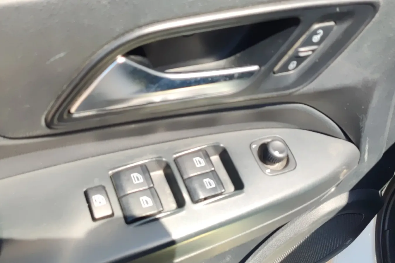 2016 FAW Jumpal A70 1.6L 113HP L4 6AT,autocango,china used car exporter,china ev exporter,chinese used car exporter,chinese used ev exporter