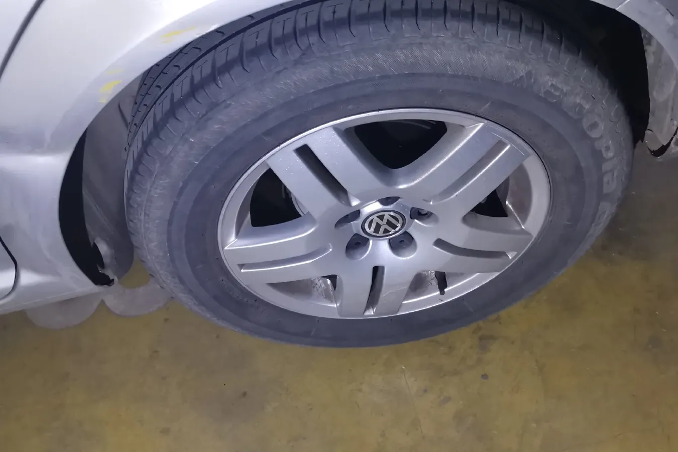 2006 Volkswagen Bora Classic 1.6L 100HP L4 4AT,autocango,china used car exporter,china ev exporter,chinese used car exporter,chinese used ev exporter