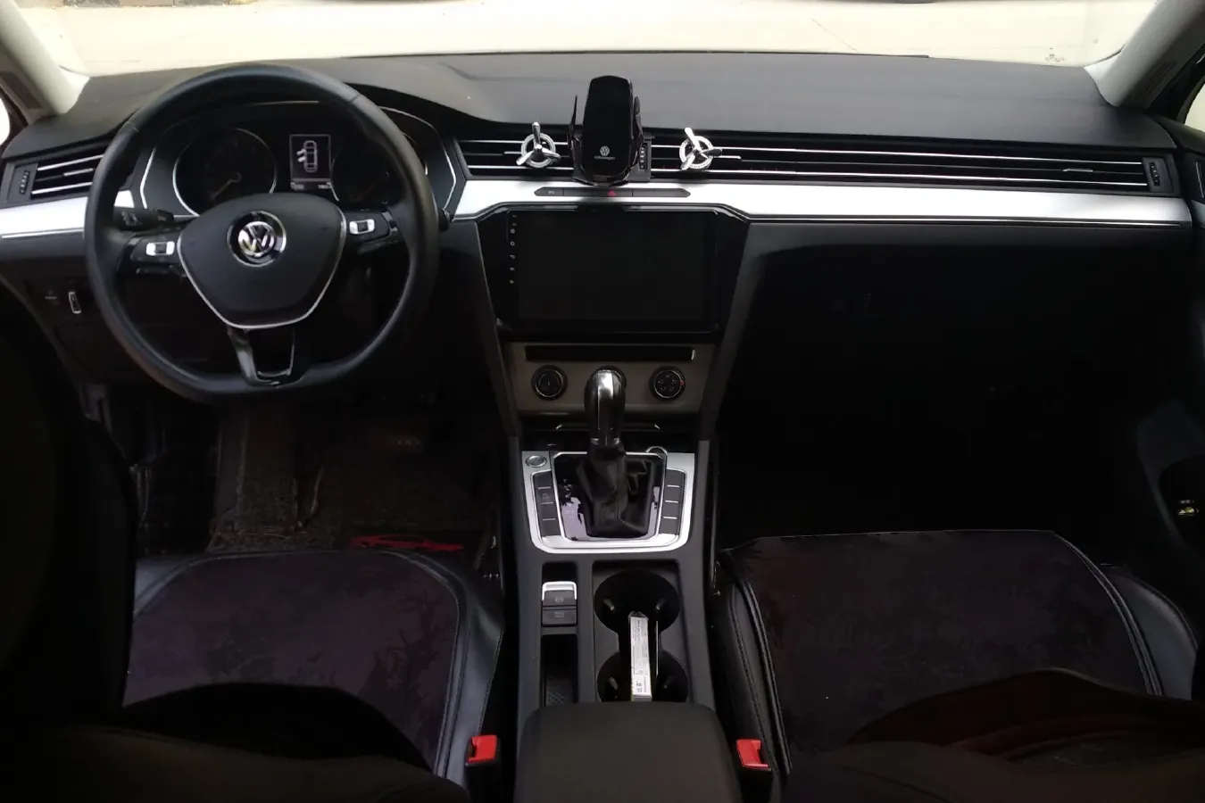 2019 Volkswagen Magotan 1.4T 150HP L4 7DCT,autocango,china used car exporter,china ev exporter,chinese used car exporter,chinese used ev exporter