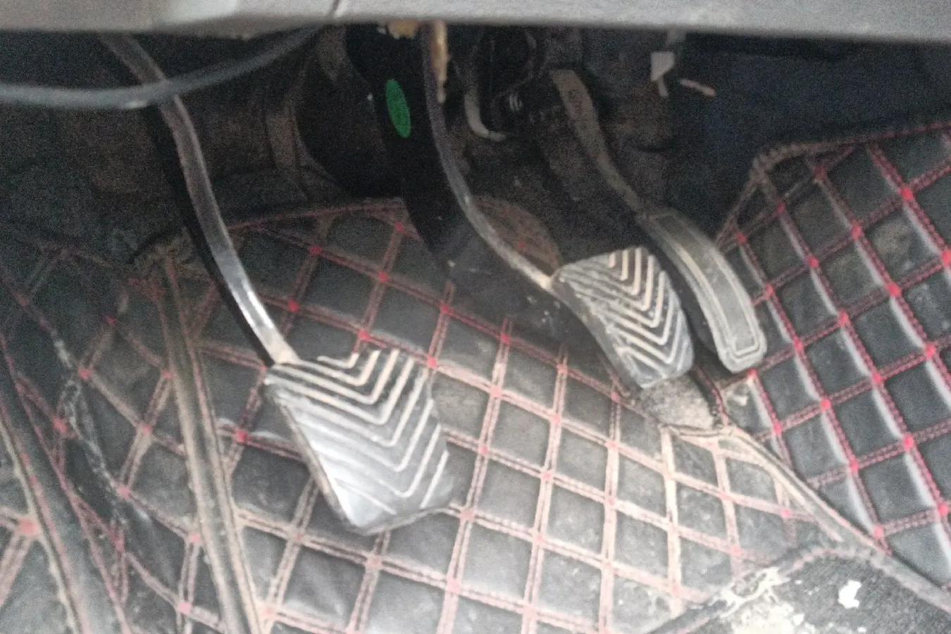 2014 Zotye Z300 1.5L 113HP L4 5MT,autocango,china used car exporter,china ev exporter,chinese used car exporter,chinese used ev exporter