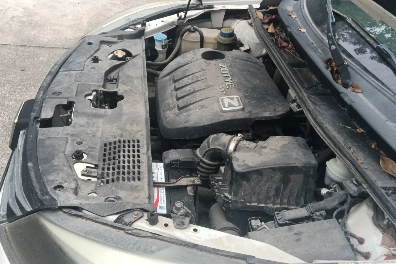 2014 Zotye Z300 1.5L 113HP L4 5MT,autocango,china used car exporter,china ev exporter,chinese used car exporter,chinese used ev exporter