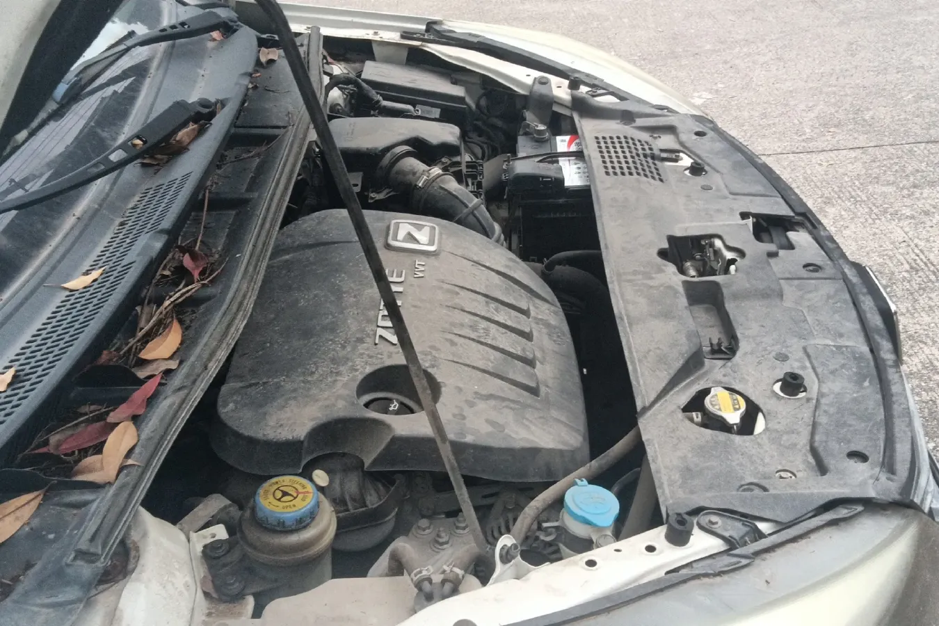 2014 Zotye Z300 1.5L 113HP L4 5MT,autocango,china used car exporter,china ev exporter,chinese used car exporter,chinese used ev exporter