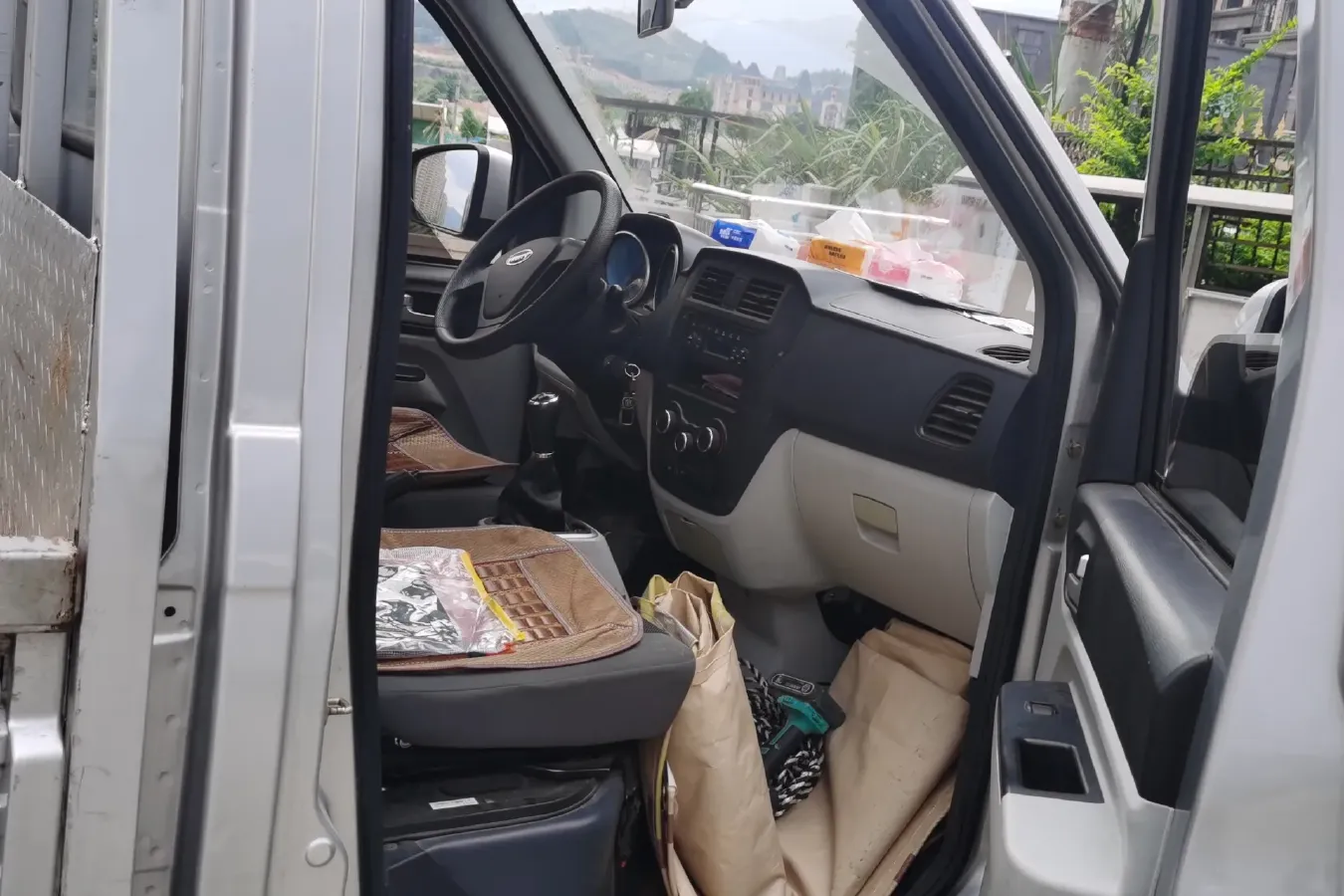 2021 Karry YouJin T5 1.5L 116HP L4 5MT,autocango,china used car exporter,china ev exporter,chinese used car exporter,chinese used ev exporter