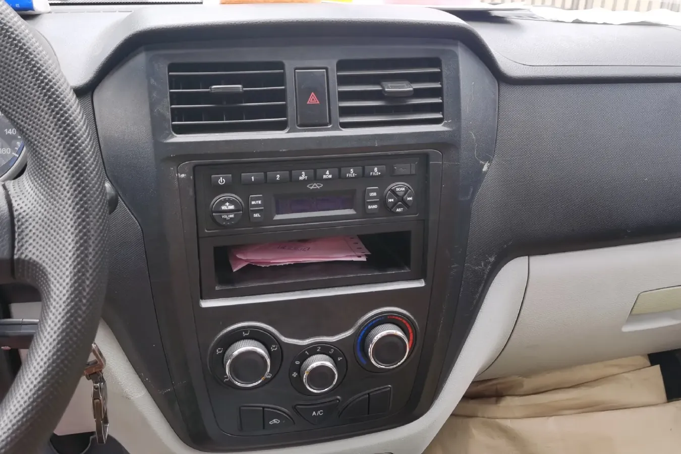 2021 Karry YouJin T5 1.5L 116HP L4 5MT,autocango,china used car exporter,china ev exporter,chinese used car exporter,chinese used ev exporter