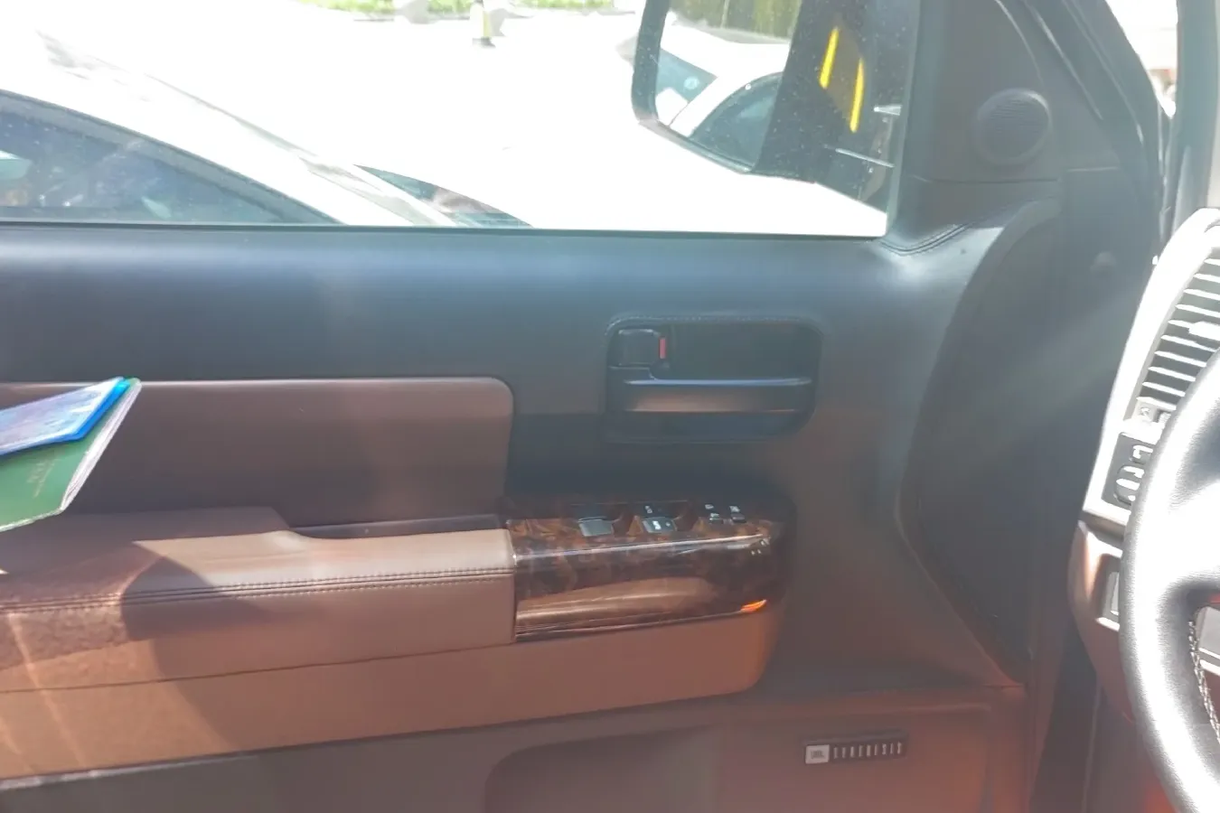 2010 Toyota Sequoia 5.7L 386HP V8 6AT,autocango,china used car exporter,china ev exporter,chinese used car exporter,chinese used ev exporter