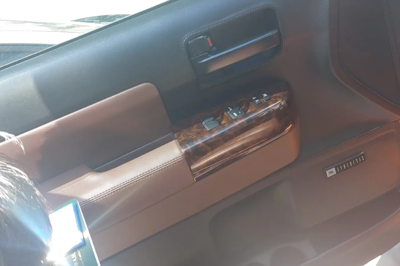 2010 Toyota Sequoia 5.7L 386HP V8 6AT,autocango,china used car exporter,china ev exporter,chinese used car exporter,chinese used ev exporter