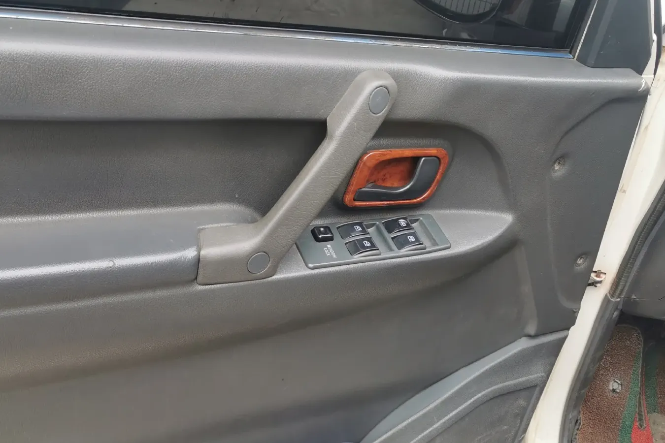 2009 Leopaard 6481 2.2L 129HP L4 5MT,autocango,china used car exporter,china ev exporter,chinese used car exporter,chinese used ev exporter