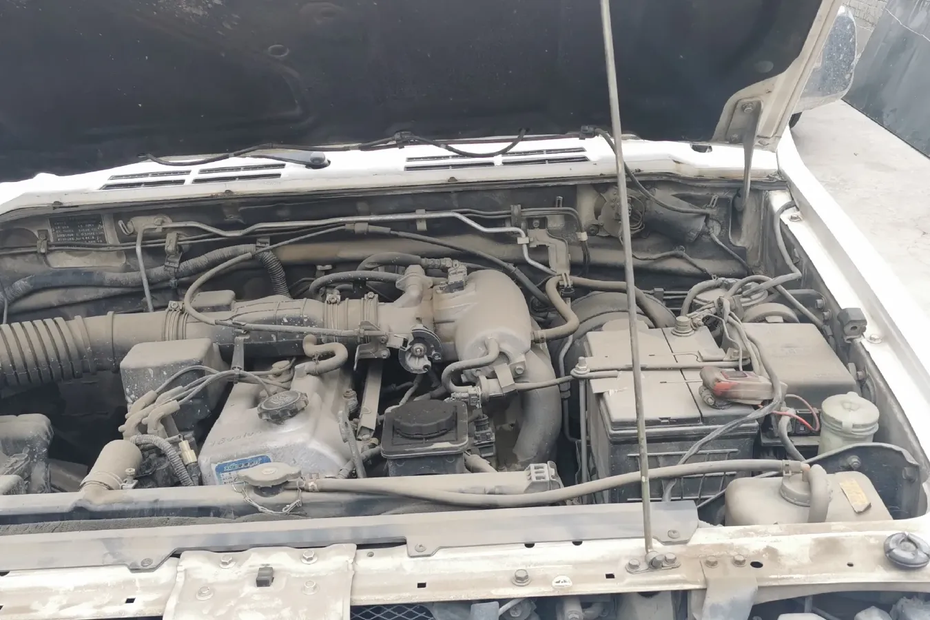 2009 Leopaard 6481 2.2L 129HP L4 5MT,autocango,china used car exporter,china ev exporter,chinese used car exporter,chinese used ev exporter