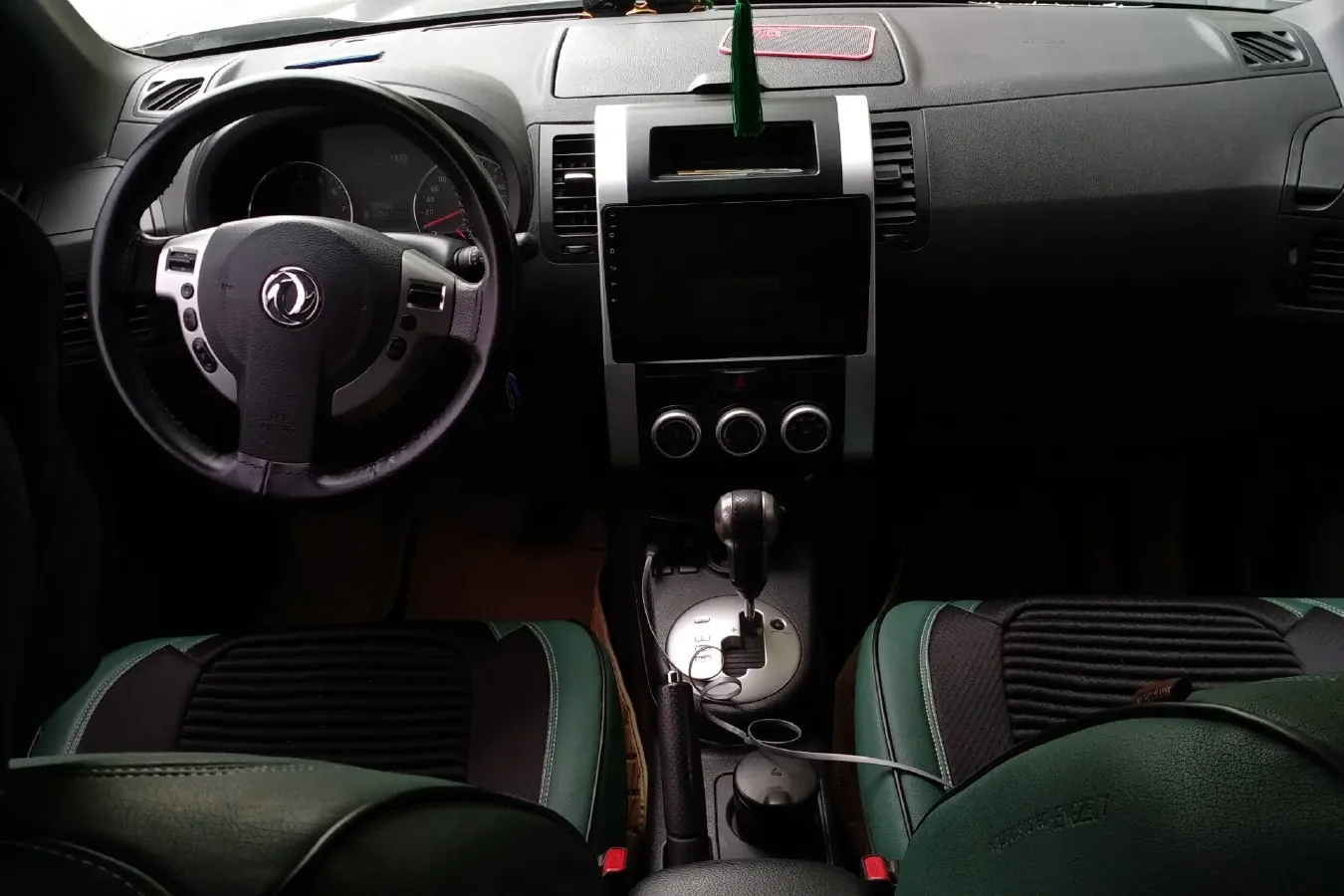 2015 DongFeng FengDu MX6 2.0L 144HP L4 CVT,autocango,china used car exporter,china ev exporter,chinese used car exporter,chinese used ev exporter