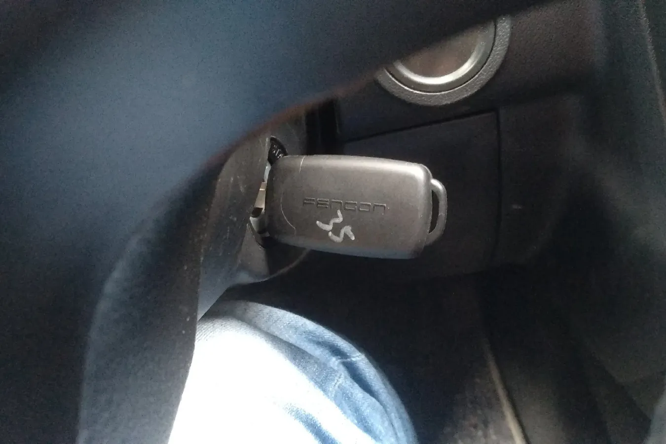 2022 DongFeng Fengon Fengon 380 1.5L 112HP L4 5MT,autocango,china used car exporter,china ev exporter,chinese used car exporter,chinese used ev exporter