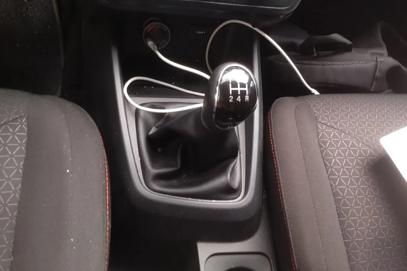 2022 DongFeng Fengon Fengon 380 1.5L 112HP L4 5MT,autocango,china used car exporter,china ev exporter,chinese used car exporter,chinese used ev exporter