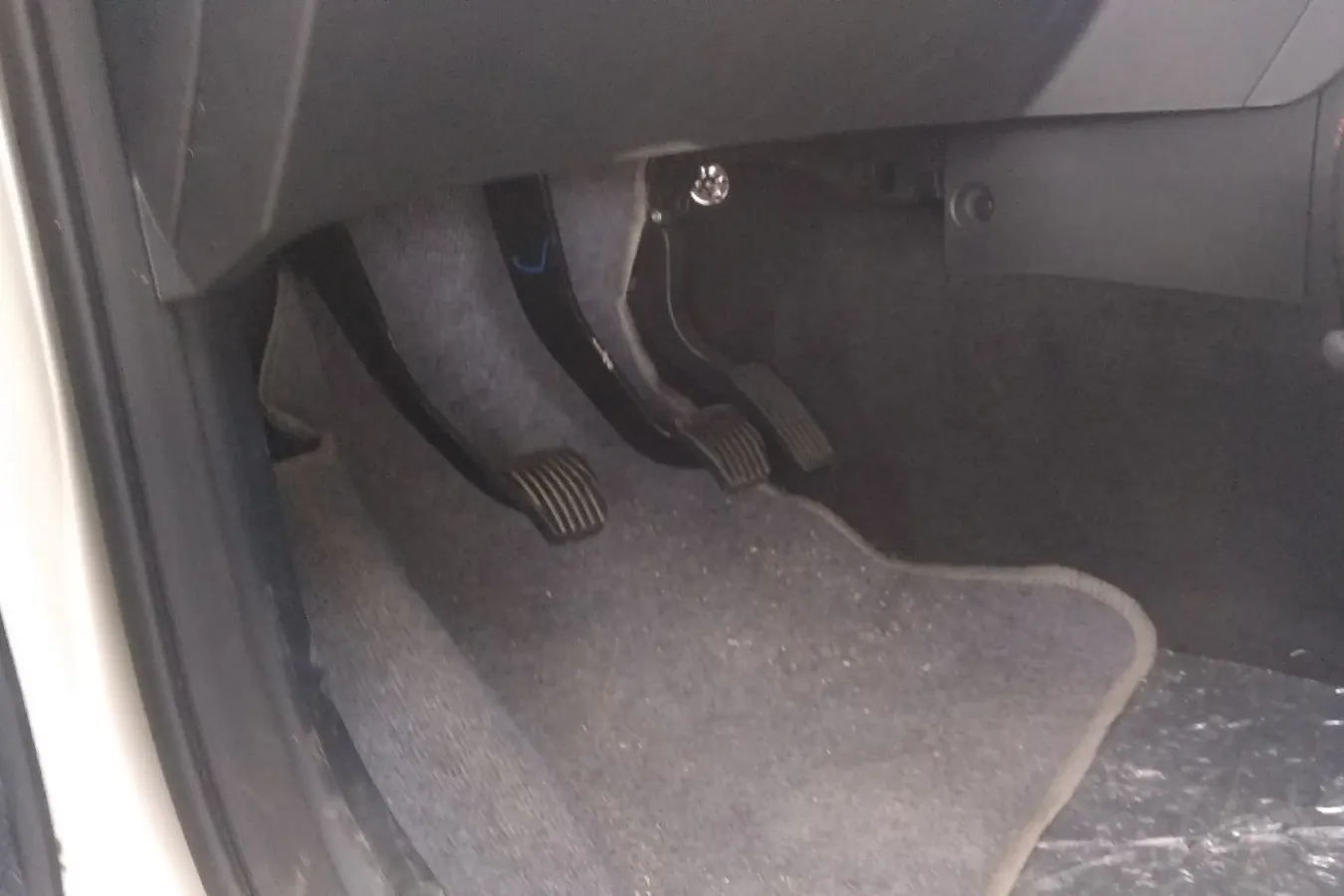 2022 DongFeng Fengon Fengon 380 1.5L 112HP L4 5MT,autocango,china used car exporter,china ev exporter,chinese used car exporter,chinese used ev exporter