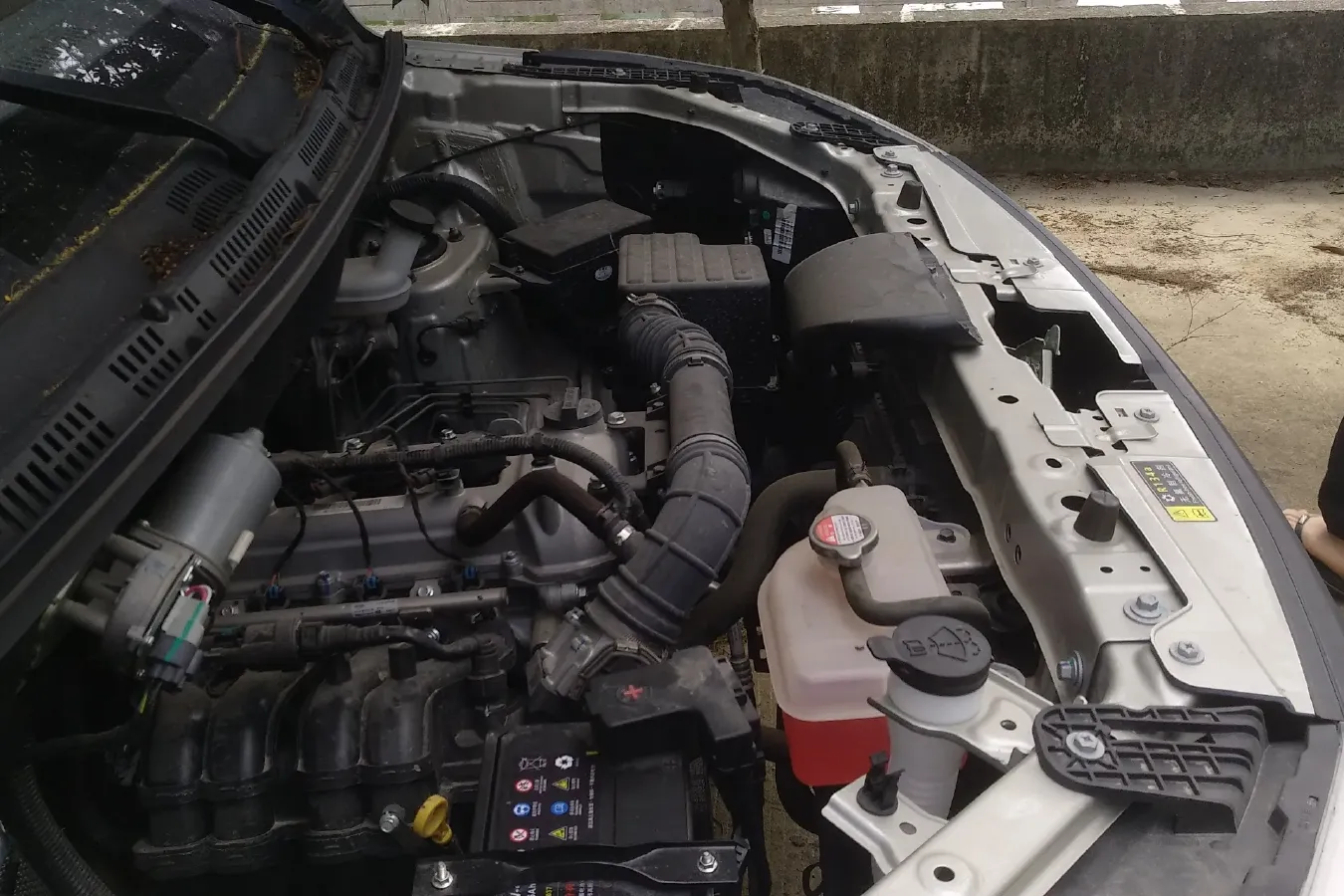 2022 DongFeng Fengon Fengon 380 1.5L 112HP L4 5MT,autocango,china used car exporter,china ev exporter,chinese used car exporter,chinese used ev exporter