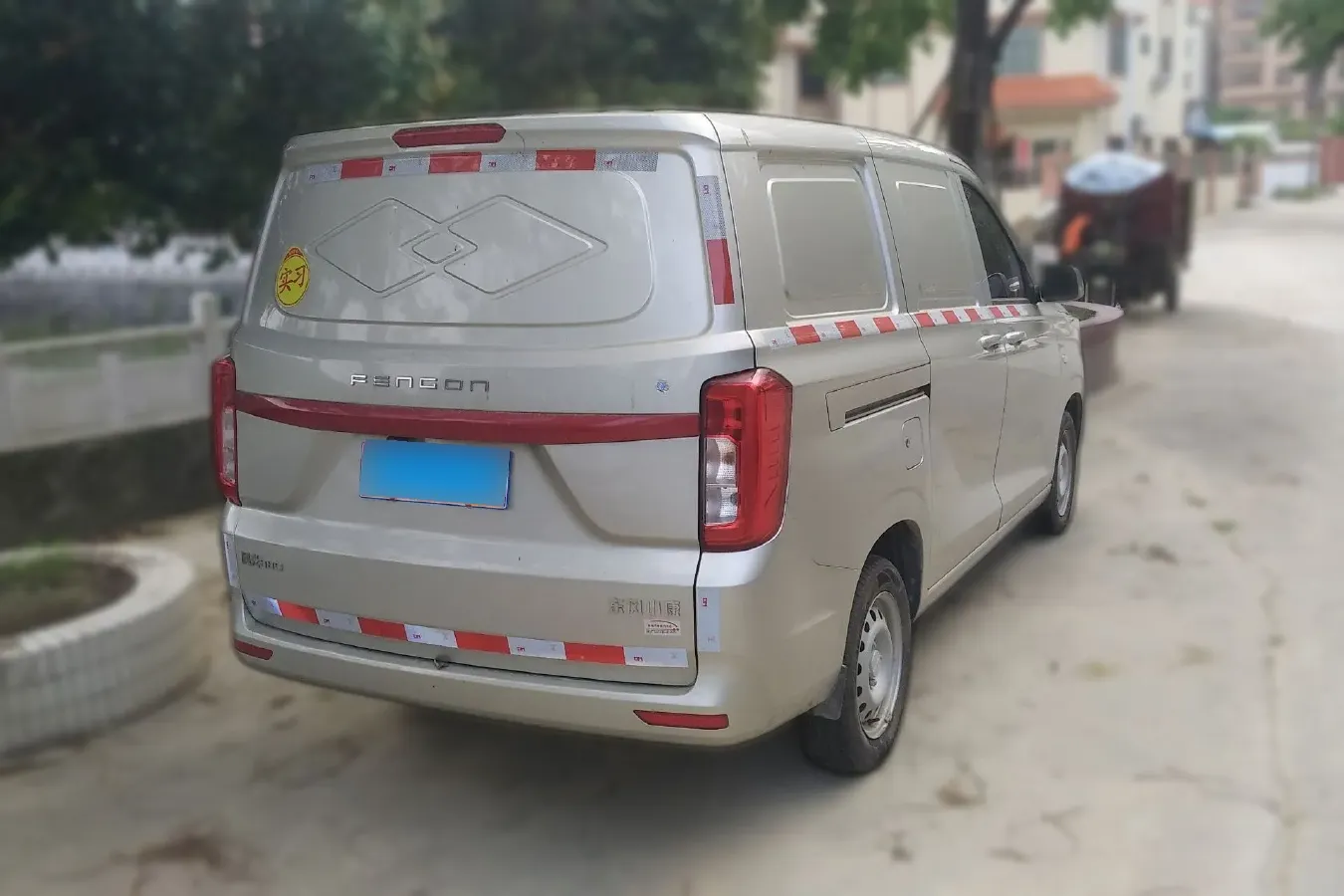 2022 DongFeng Fengon Fengon 380 1.5L 112HP L4 5MT,autocango,china used car exporter,china ev exporter,chinese used car exporter,chinese used ev exporter