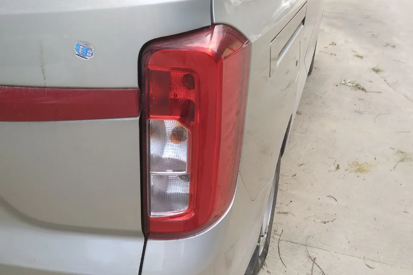 2022 DongFeng Fengon Fengon 380 1.5L 112HP L4 5MT,autocango,china used car exporter,china ev exporter,chinese used car exporter,chinese used ev exporter