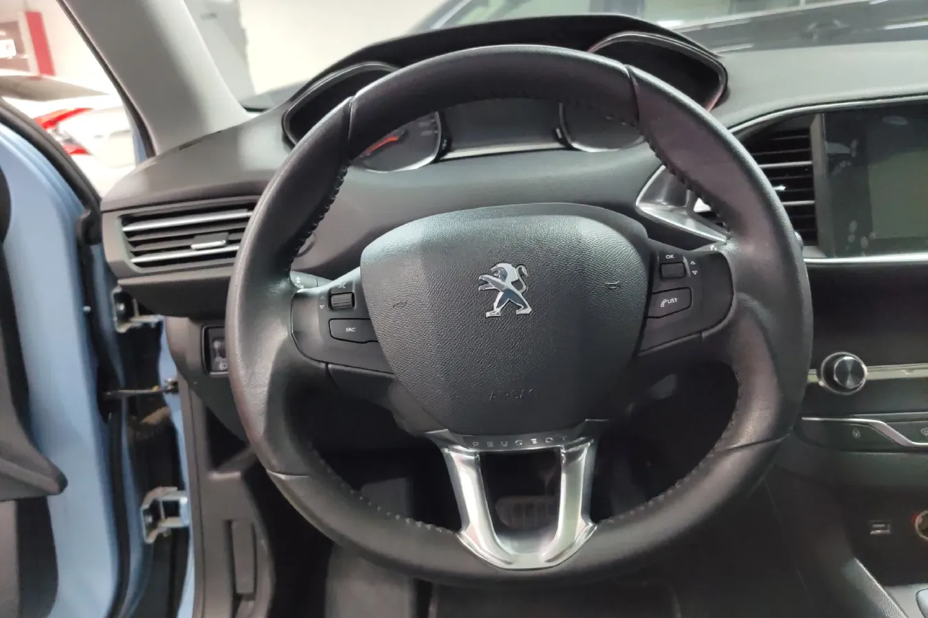 2015 Peugeot 308S 1.2T 136HP L3 6AT,autocango,china used car exporter,china ev exporter,chinese used car exporter,chinese used ev exporter