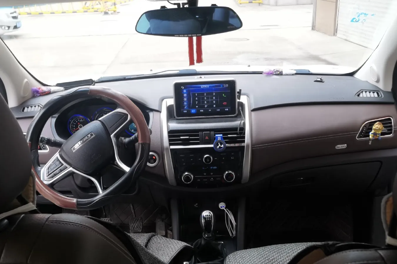 2017 BiSu T5 1.5T 150HP L4 6MT,autocango,china used car exporter,china ev exporter,chinese used car exporter,chinese used ev exporter