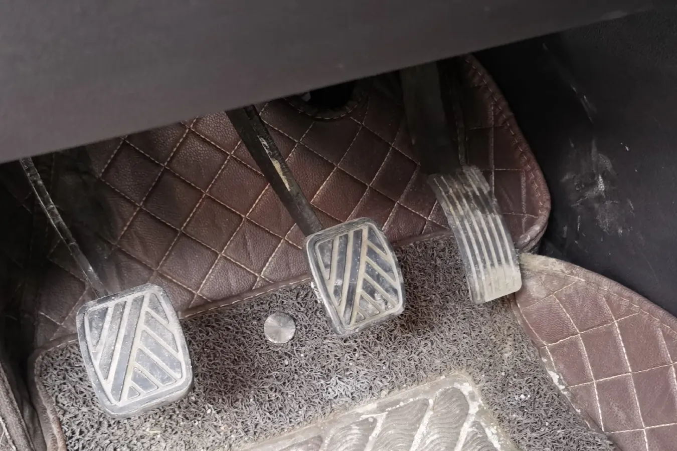 2017 BiSu T5 1.5T 150HP L4 6MT,autocango,china used car exporter,china ev exporter,chinese used car exporter,chinese used ev exporter